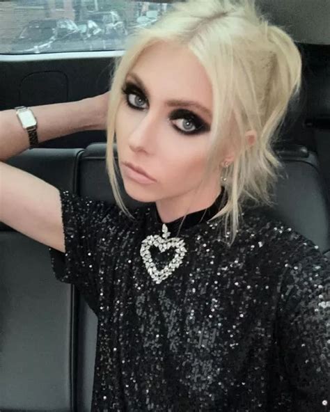 taylor momsen tape|Former Hollywood Child Star Stuns With Exposed Breasts And。